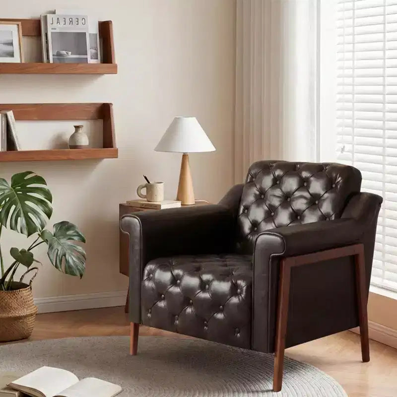 Dyonery Una sedia decorata in pelle in stile medievale, con robuste gambe e schienale in legno, adatta a piccoli spazi, Marrone